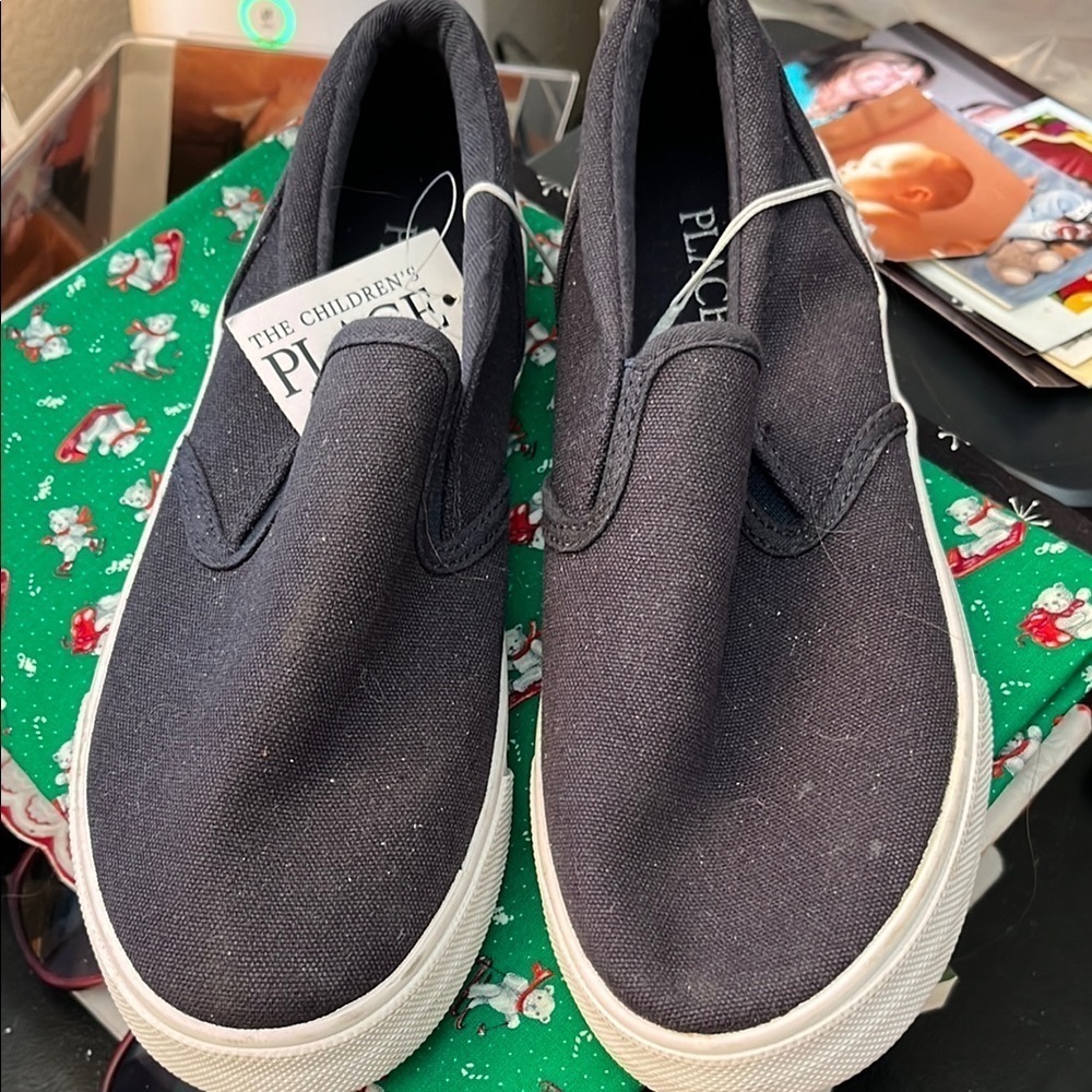 The Children's Place Dark Blue Slip-On Shoes Size 3